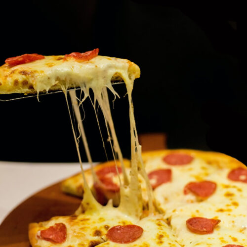 Salades, pizza, repas